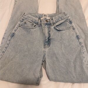 BDG Women's High-Rise Light Blue Mom Jeans